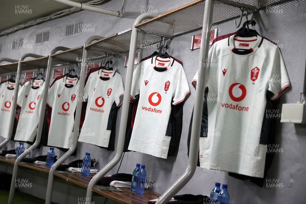 180726 - South Africa v Wales - Nations Championship - Wales changing room before the game