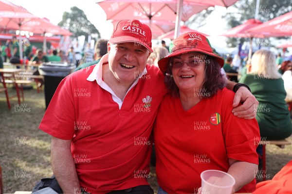 180726 - South Africa v Wales - Nations Championship - Fans outside the stadium before the game
