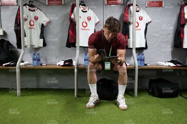 180726 - South Africa v Wales - Nations Championship - Dan Edwards of Wales in the dressing room