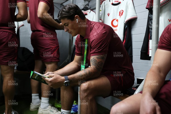180726 - South Africa v Wales - Nations Championship - Louis Rees-Zammit of Wales in the dressing room