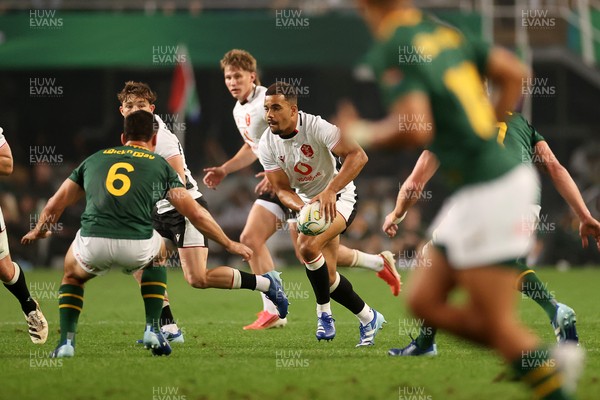 180726 - South Africa v Wales - Nations Championship - Ben Thomas of Wales 