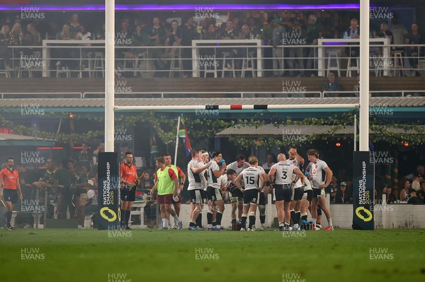 180726 - South Africa v Wales - Nations Championship - Wales under the posts