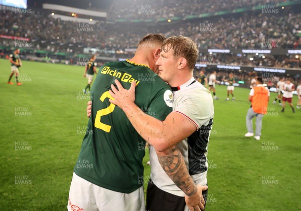 180726 - South Africa v Wales - Nations Championship - Malcolm Marx of South Africa and Jac Morgan of Wales 