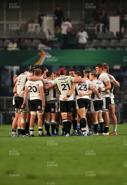 180726 - South Africa v Wales - Nations Championship - Wales team huddle