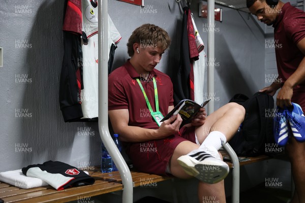 180726 - South Africa v Wales - Nations Championship - Ellis Mee of Wales 