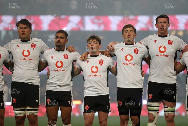 180726 - South Africa v Wales - Nations Championship - Wales sing the anthem