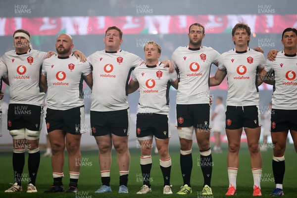 180726 - South Africa v Wales - Nations Championship - Wales sing the anthem