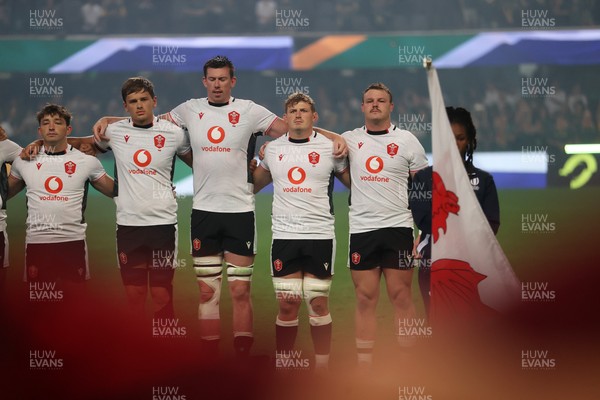 180726 - South Africa v Wales - Nations Championship - Wales sing the anthem