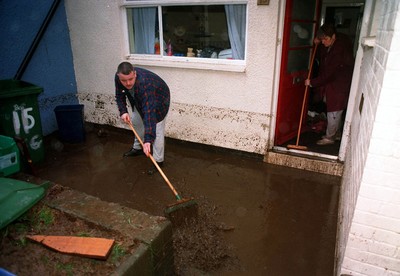 South Wales Flooding 231098