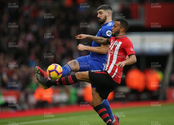 090219 - Southampton v Cardiff City, Premier League - Callum Paterson of Cardiff City and Ryan Bertrand of Southampton compete for the ball