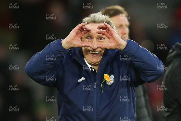 090219 - Southampton v Cardiff City, Premier League - Cardiff City manager Neil Warnock reacts during the match