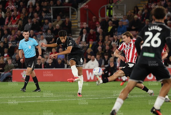 080926 - Southampton v Swansea City, EFL Sky Bet Championship - Marko Stamenic of Swansea City fires a shot at goal