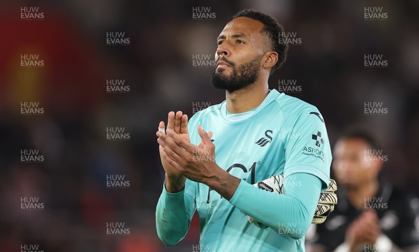 080926 - Southampton v Swansea City, EFL Sky Bet Championship - Swansea City goalkeeper Lawrence Vigouroux applauds the fans at the end of the match