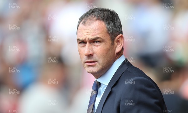 120817 - Southampton v Swansea City, Premier League - Swansea City head coach Paul Clement at the start of the match