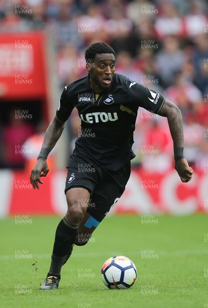 120817 - Southampton v Swansea City, Premier League - Leroy Fer of Swansea City