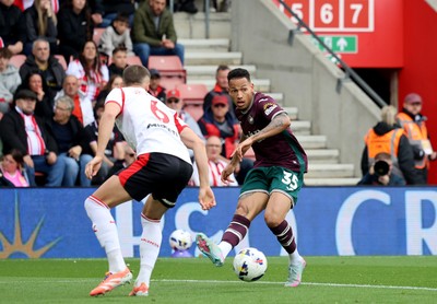 181025 - Southampton v Swansea City - Sky Bet Championship - Ronald of Swansea City