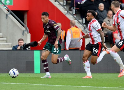 181025 - Southampton v Swansea City - Sky Bet Championship - Ronald of Swansea City