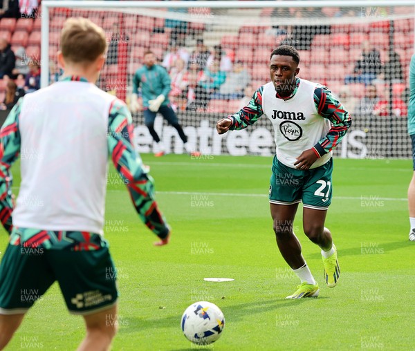 181025 - Southampton v Swansea City - Sky Bet Championship - Zeidane Inoussa of Swansea City