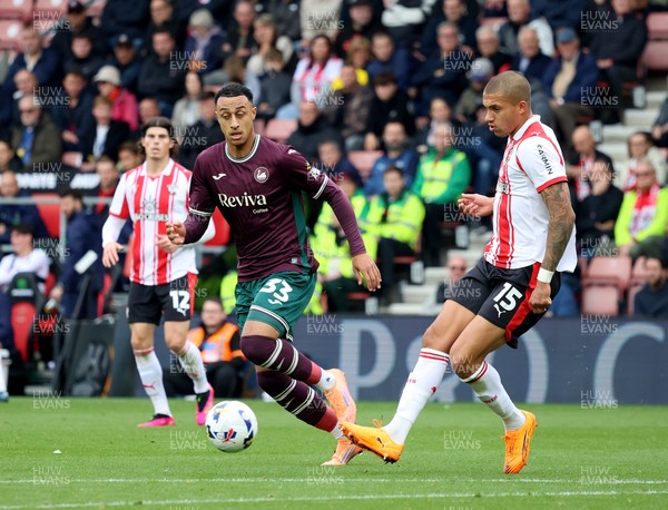 181025 - Southampton v Swansea City - Sky Bet Championship - Adam Idah of Swansea City