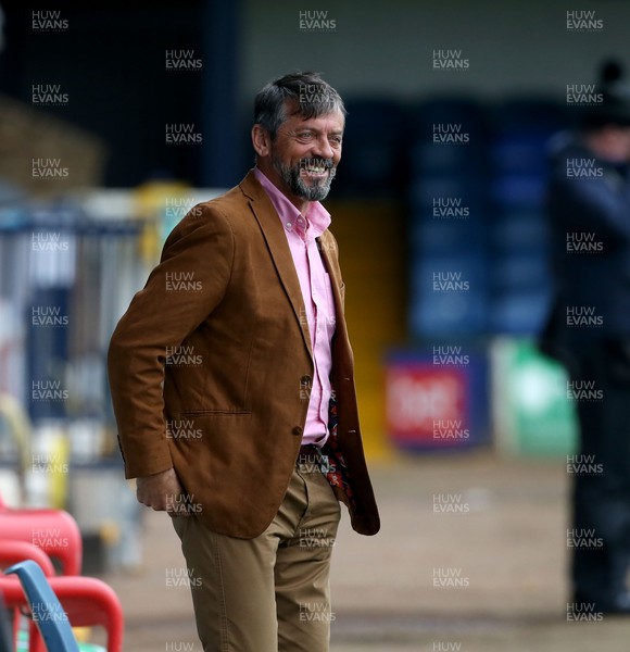 080521 - Southend United v Newport County - Sky Bet League 2 - Manager of Southend Phil Brown