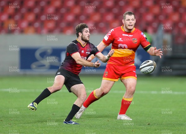 020318 - Southern Kings v Dragons - Guinness PRO14 -  Rowan Gouws of Southern Kings passes