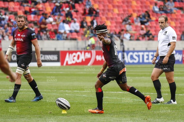 261117 - Southern Kings v Scarlets - Guinness PRO14 -   Oliver Zono of the Southern Kings kicks for goal