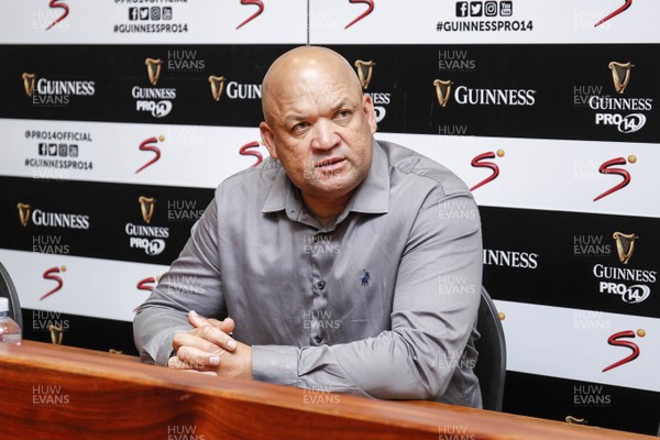261117 - Southern Kings v Scarlets - Guinness PRO14 -   Deon Davids head coach of the Southern Kings