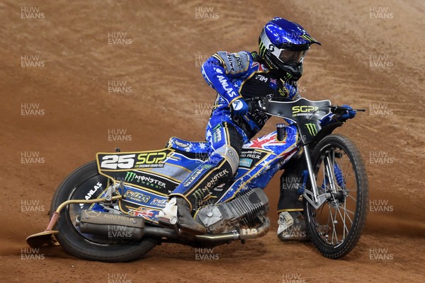 170824 - FIM Speedway Grand Prix 2024 - Principality Stadium, Cardiff - Jack Holder of Australia racing during the heats