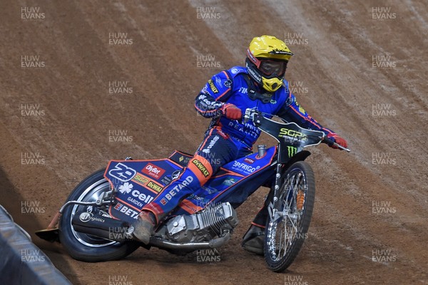 170824 - FIM Speedway Grand Prix 2024 - Principality Stadium, Cardiff - Andzejs Lebedevs of Latvia celebrates winning heat 16