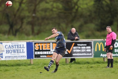 130424 - St Clears RFC v Lampeter Town RFC - Admiral National League 2 West - Dan Griffiths kicks for St Clears 