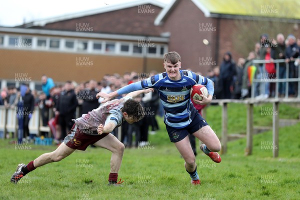 130424 - St Clears RFC v Lampeter Town RFC - Admiral National League 2 West - Liam Rogers of St Clears heads for the Lampeter line