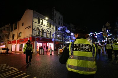 171218 - Picture shows police presence on St Mary's Street, Cardiff centred around the Sandringham Hotel (above Ladbrokes), where it is rumoured to be a hostage situation - 