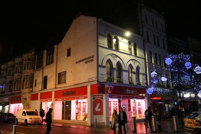 171218 - Picture shows police presence on St Mary's Street, Cardiff centred around the Sandringham Hotel (above Ladbrokes), where it is rumoured to be a hostage situation - 