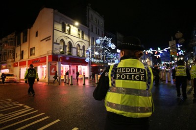 171218 - Picture shows police presence on St Mary's Street, Cardiff centred around the Sandringham Hotel (above Ladbrokes), where it is rumoured to be a hostage situation - 