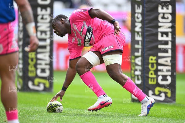 050426 - Stade Francais v Dragons RFC - EPCR Challenge Cup Round of 16 - Yoan Tanga of Stade Francais scores a try