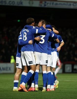 091225 - Stevenage FC v Cardiff City - SkyBet League One - Callum Robinson of Cardiff celebrates scoring a goal with team mates