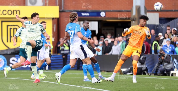 130925 - Stockport County v Cardiff City - Sky Bet League 1 - Yousef Saleh of Cardiff scores the equaliser past Corey Addai of Stockport in the last seconds of the match