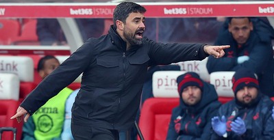 131225 - Stoke City v Swansea City - Sky Bet Championship - Swansea manager Vitor Matos directs his team