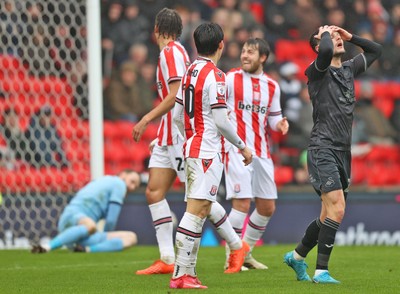 150225 - Stoke City v Swansea City - Sky Bet Championship - Liam Cullen of Swansea rues a missed chance