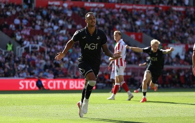 150826 - Stoke City v Swansea City, EFL Sky Bet Championship - Adam Idah of Swansea City celebrates after scoring the second goal