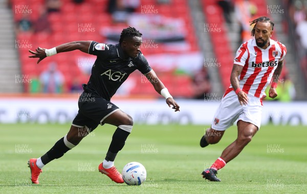 150826 - Stoke City v Swansea City, EFL Sky Bet Championship - Joseph Opoku of Swansea City charges forward