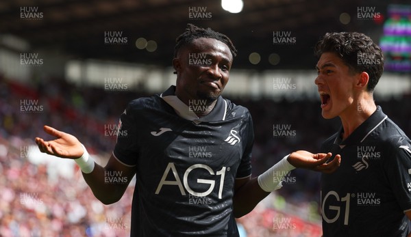 150826 - Stoke City v Swansea City, EFL Sky Bet Championship - Joseph Opoku of Swansea City celebrates after scoring goal