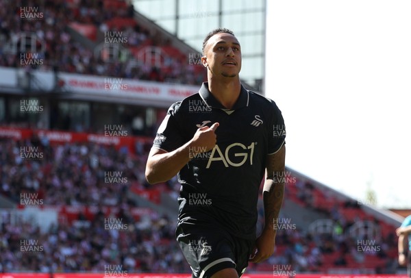 150826 - Stoke City v Swansea City, EFL Sky Bet Championship - Adam Idah of Swansea City celebrates after scoring the second goal
