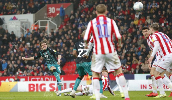 250120 - Stoke City v Swansea City - Sky Bet Championship - Conor Gallagher  of Swansea tries a shot on goal   