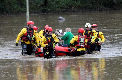 160220 -  Emergency services rescue residents and their dog in Treforest, South Wales