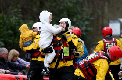 160220 -  Emergency services rescue residents and their pets from flooding caused by Storm Dennis in Treforest, South Wales