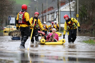 160220 -  Emergency services rescue residents and their pets from flooding caused by Storm Dennis in Treforest, South Wales