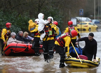 160220 -  Emergency services rescue residents and their pets from flooding caused by Storm Dennis in Treforest, South Wales