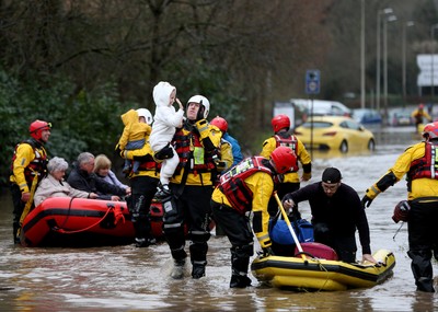 160220 -  Emergency services rescue residents and their pets from flooding caused by Storm Dennis in Treforest, South Wales