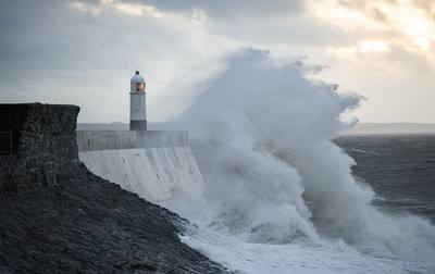 Storm Diana hits South Wales 291118